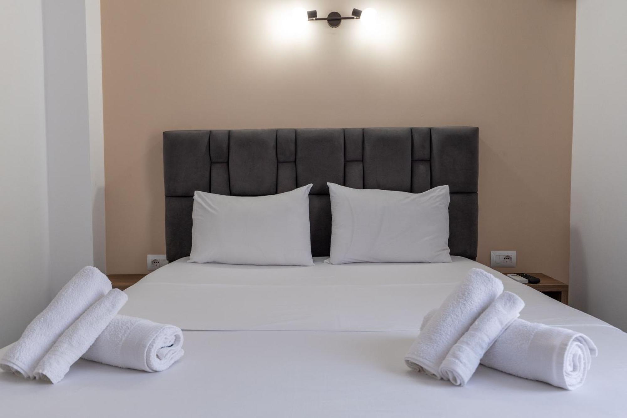 Hotel Elite Саранда Экстерьер фото
